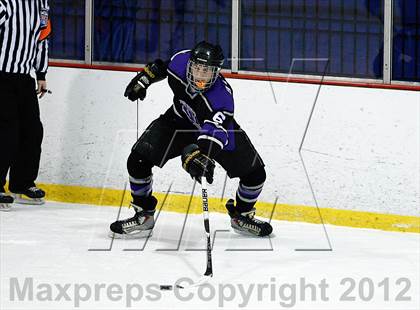 Thumbnail 1 in Fort Zumwalt West vs. Christian Brothers photogallery.