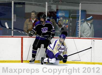 Thumbnail 2 in Fort Zumwalt West vs. Christian Brothers photogallery.