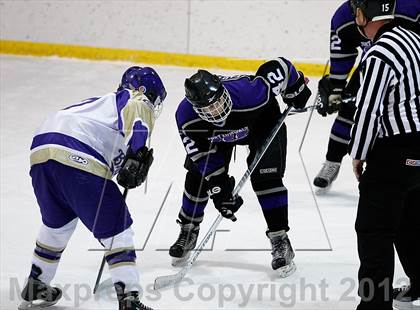 Thumbnail 1 in Fort Zumwalt West vs. Christian Brothers photogallery.
