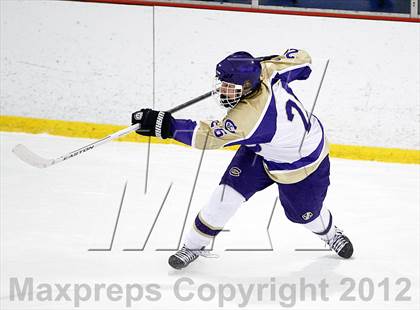 Thumbnail 1 in Fort Zumwalt West vs. Christian Brothers photogallery.