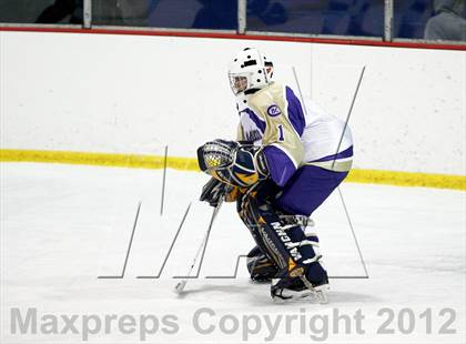 Thumbnail 1 in Fort Zumwalt West vs. Christian Brothers photogallery.