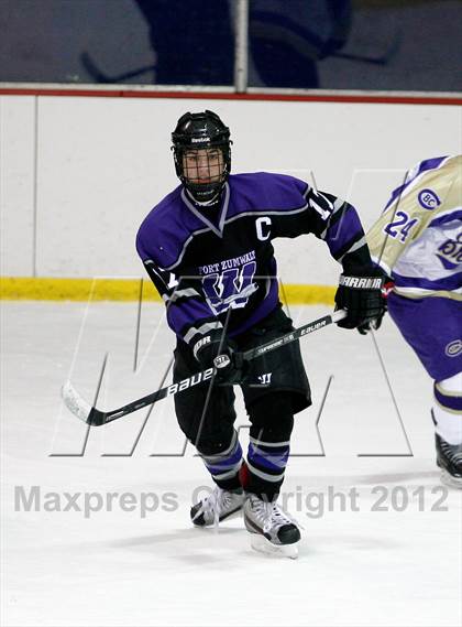 Thumbnail 2 in Fort Zumwalt West vs. Christian Brothers photogallery.