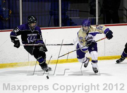Thumbnail 2 in Fort Zumwalt West vs. Christian Brothers photogallery.