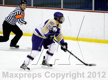 Thumbnail 3 in Fort Zumwalt West vs. Christian Brothers photogallery.