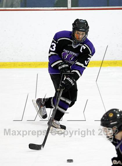 Thumbnail 1 in Fort Zumwalt West vs. Christian Brothers photogallery.