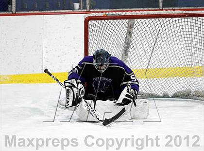 Thumbnail 2 in Fort Zumwalt West vs. Christian Brothers photogallery.