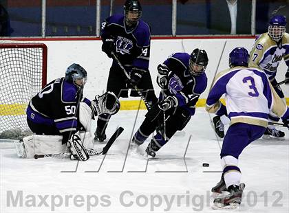 Thumbnail 3 in Fort Zumwalt West vs. Christian Brothers photogallery.