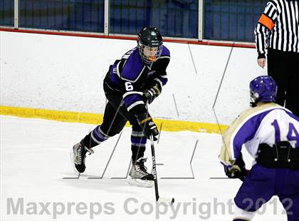 Thumbnail 2 in Fort Zumwalt West vs. Christian Brothers photogallery.