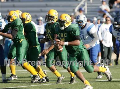 Thumbnail 3 in Community Harvest vs. Animo Robinson (LACS 8 Man Final) photogallery.