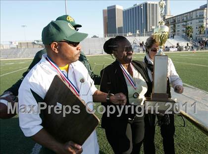 Thumbnail 2 in Community Harvest vs. Animo Robinson (LACS 8 Man Final) photogallery.