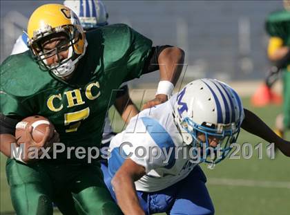 Thumbnail 3 in Community Harvest vs. Animo Robinson (LACS 8 Man Final) photogallery.