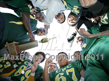 Thumbnail 1 in Community Harvest vs. Animo Robinson (LACS 8 Man Final) photogallery.