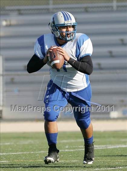 Thumbnail 2 in Community Harvest vs. Animo Robinson (LACS 8 Man Final) photogallery.