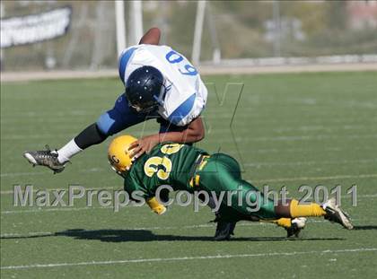 Thumbnail 3 in Community Harvest vs. Animo Robinson (LACS 8 Man Final) photogallery.
