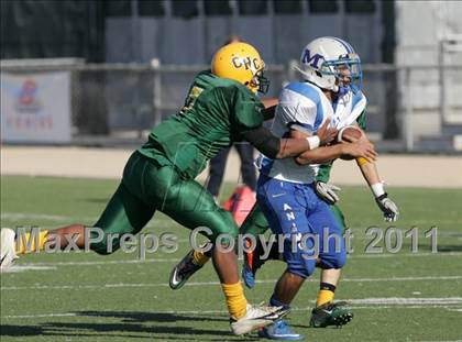 Thumbnail 3 in Community Harvest vs. Animo Robinson (LACS 8 Man Final) photogallery.