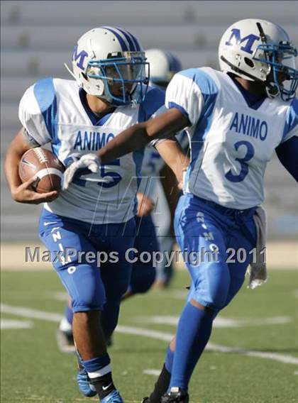 Thumbnail 1 in Community Harvest vs. Animo Robinson (LACS 8 Man Final) photogallery.