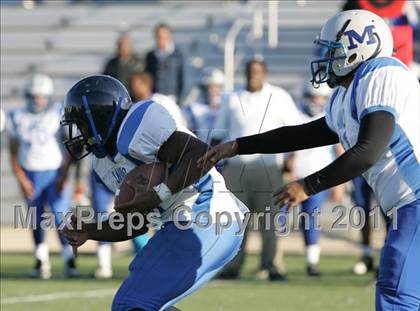 Thumbnail 1 in Community Harvest vs. Animo Robinson (LACS 8 Man Final) photogallery.