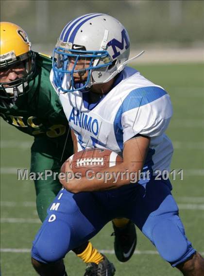 Thumbnail 3 in Community Harvest vs. Animo Robinson (LACS 8 Man Final) photogallery.