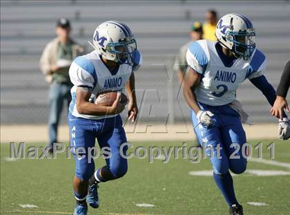 Thumbnail 3 in Community Harvest vs. Animo Robinson (LACS 8 Man Final) photogallery.