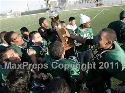 Thumbnail 3 in Community Harvest vs. Animo Robinson (LACS 8 Man Final) photogallery.