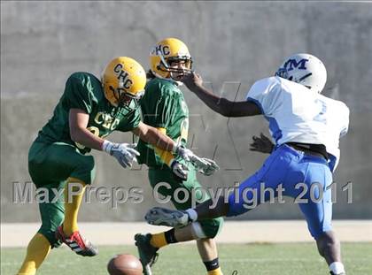 Thumbnail 1 in Community Harvest vs. Animo Robinson (LACS 8 Man Final) photogallery.