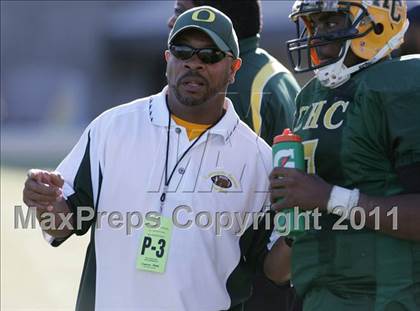 Thumbnail 1 in Community Harvest vs. Animo Robinson (LACS 8 Man Final) photogallery.