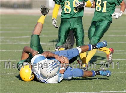 Thumbnail 2 in Community Harvest vs. Animo Robinson (LACS 8 Man Final) photogallery.
