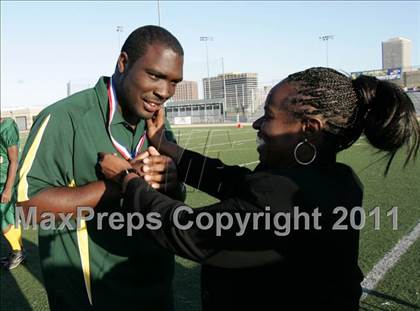 Thumbnail 2 in Community Harvest vs. Animo Robinson (LACS 8 Man Final) photogallery.