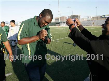 Thumbnail 1 in Community Harvest vs. Animo Robinson (LACS 8 Man Final) photogallery.