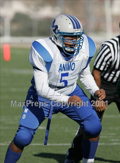 Thumbnail 2 in Community Harvest vs. Animo Robinson (LACS 8 Man Final) photogallery.