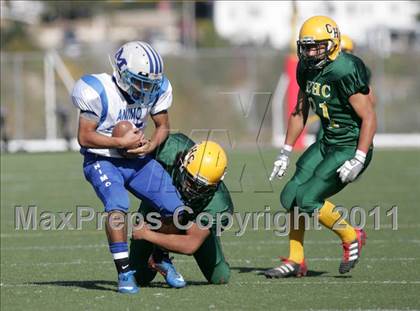 Thumbnail 1 in Community Harvest vs. Animo Robinson (LACS 8 Man Final) photogallery.