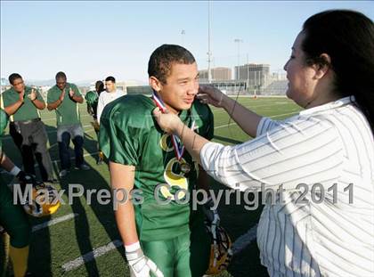Thumbnail 3 in Community Harvest vs. Animo Robinson (LACS 8 Man Final) photogallery.