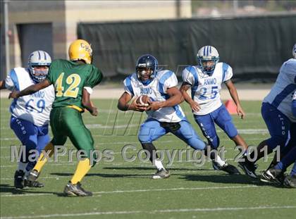 Thumbnail 3 in Community Harvest vs. Animo Robinson (LACS 8 Man Final) photogallery.