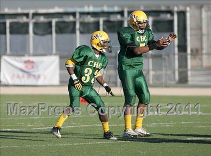 Thumbnail 2 in Community Harvest vs. Animo Robinson (LACS 8 Man Final) photogallery.