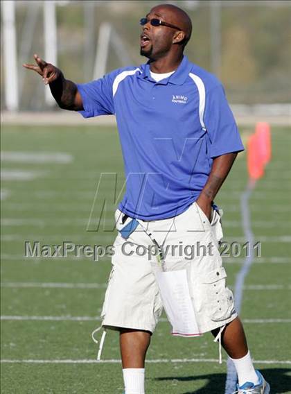 Thumbnail 2 in Community Harvest vs. Animo Robinson (LACS 8 Man Final) photogallery.
