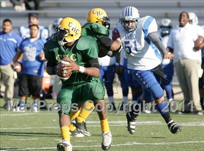 Thumbnail 3 in Community Harvest vs. Animo Robinson (LACS 8 Man Final) photogallery.