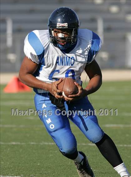 Thumbnail 3 in Community Harvest vs. Animo Robinson (LACS 8 Man Final) photogallery.