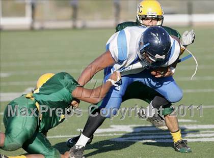 Thumbnail 3 in Community Harvest vs. Animo Robinson (LACS 8 Man Final) photogallery.