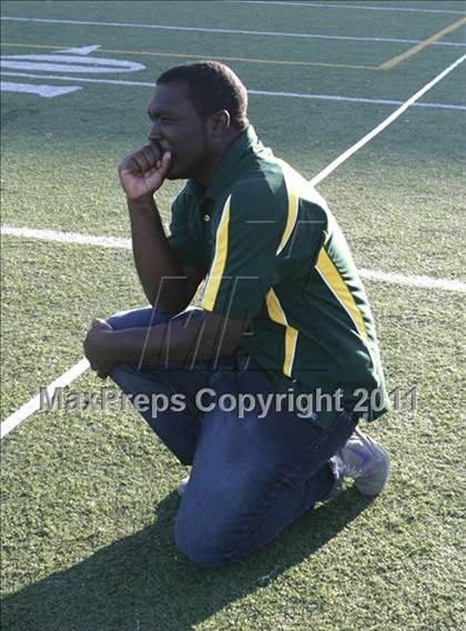 Thumbnail 1 in Community Harvest vs. Animo Robinson (LACS 8 Man Final) photogallery.