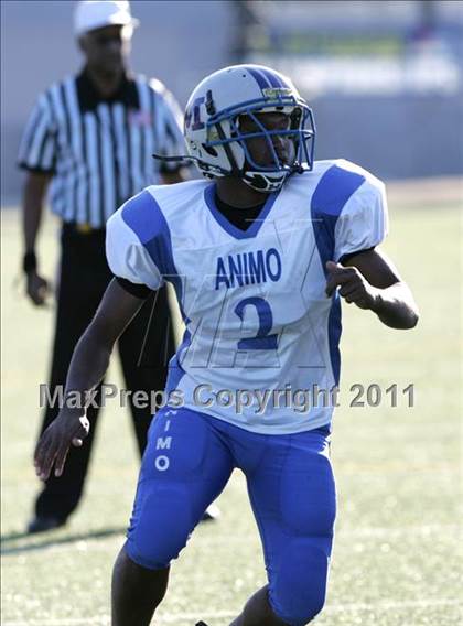 Thumbnail 1 in Community Harvest vs. Animo Robinson (LACS 8 Man Final) photogallery.