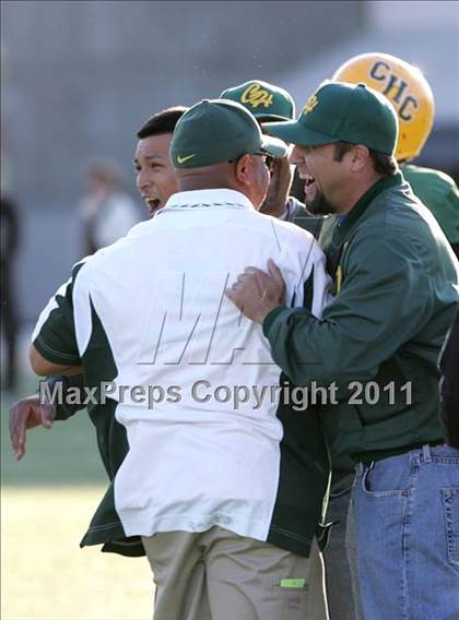 Thumbnail 3 in Community Harvest vs. Animo Robinson (LACS 8 Man Final) photogallery.