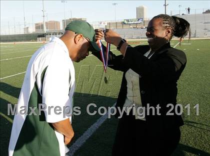Thumbnail 1 in Community Harvest vs. Animo Robinson (LACS 8 Man Final) photogallery.