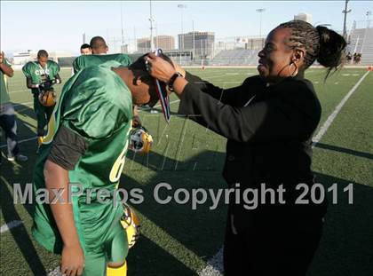 Thumbnail 1 in Community Harvest vs. Animo Robinson (LACS 8 Man Final) photogallery.