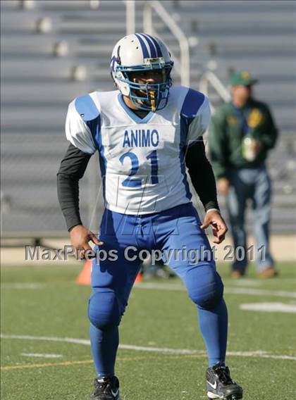 Thumbnail 2 in Community Harvest vs. Animo Robinson (LACS 8 Man Final) photogallery.