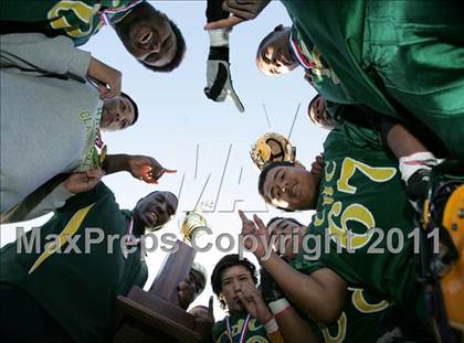 Thumbnail 1 in Community Harvest vs. Animo Robinson (LACS 8 Man Final) photogallery.