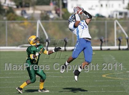 Thumbnail 3 in Community Harvest vs. Animo Robinson (LACS 8 Man Final) photogallery.
