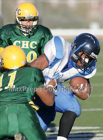 Thumbnail 2 in Community Harvest vs. Animo Robinson (LACS 8 Man Final) photogallery.