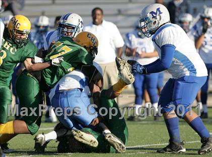 Thumbnail 2 in Community Harvest vs. Animo Robinson (LACS 8 Man Final) photogallery.