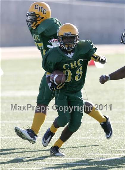 Thumbnail 3 in Community Harvest vs. Animo Robinson (LACS 8 Man Final) photogallery.
