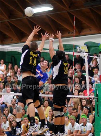 Thumbnail 3 in Royal vs. Westlake (CIF SS D2 Final) photogallery.